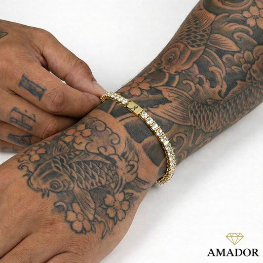 צמיד זהב נוצץ בגימור פרימיום